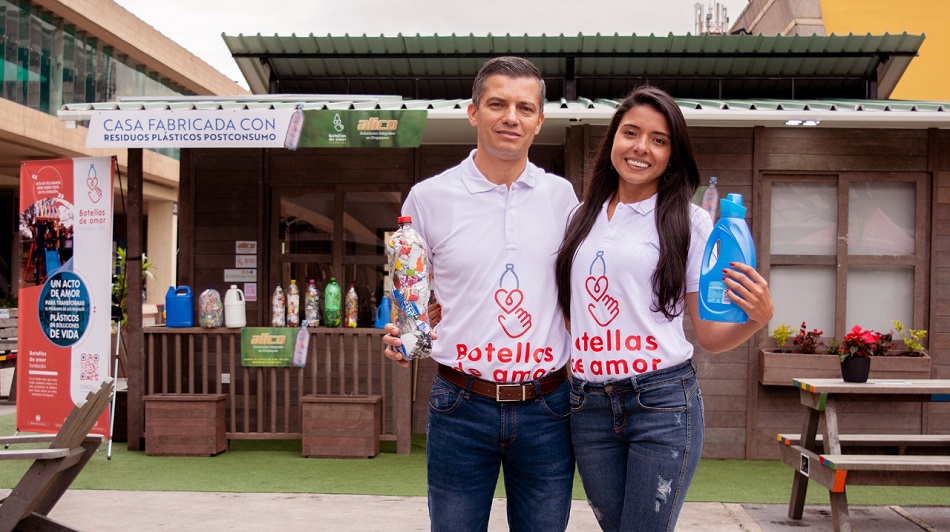 Equipo Botellas de Amor (1)