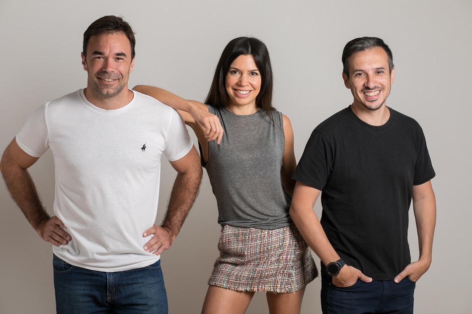 De izq. a der., Alejandro Quirno Lavalle, cofundador y CMO;
Virginia Folgueiro, cofundadora y CEO, y
Santiago Lorenzo, cofundador y CTO.