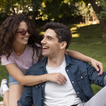 Día Internacional de la Juventud la generación del gran volumen, ¿por qué tus oídos están envejeciendo más rápido